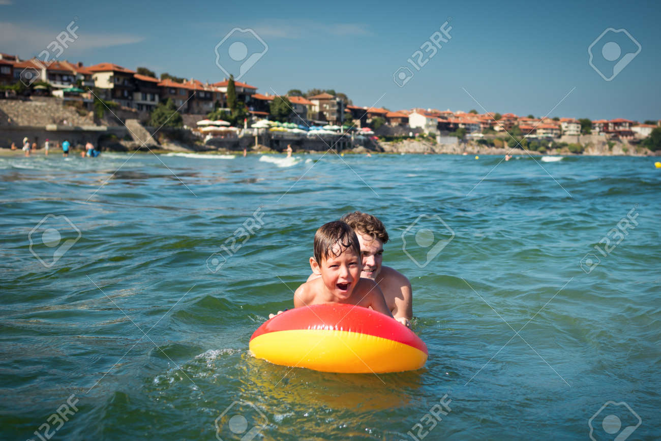 inflatable baby mattress