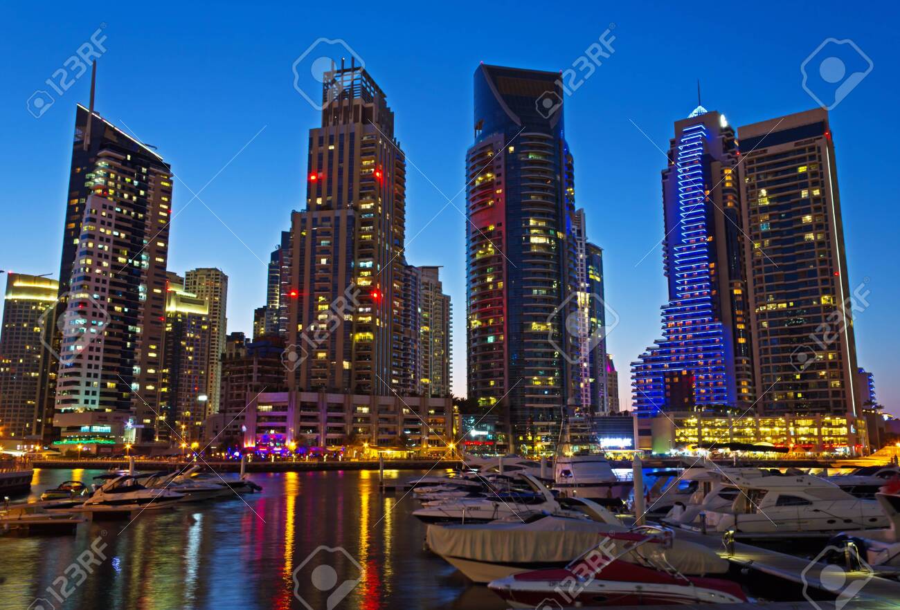 ドバイ アラブ首長国連邦 11 月 16 日 夜景ドバイ マリーナ 12 年 11 月 16 日 ドバイ アラブ首長国連邦のヨットクラブです ペルシャ湾沿い 3 キロメートルの人工チャネル長の市 の写真素材 画像素材 Image ドバイ アラブ首長国連邦 11 月 16 日 夜景ドバイ マリーナ 12 年 11 月 16 日 ドバイ アラブ首長国連邦のヨットクラブです ペルシャ湾沿い 3 キロメートルの人工チャネル長の市 の写真素材 画像素材 Image