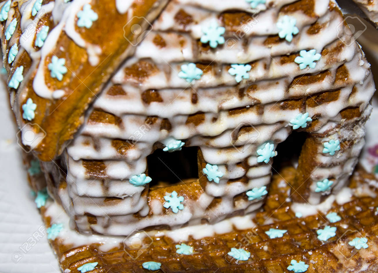 House of cookies in sugar glaze large - 163257570 House of cookies in sugar glaze large - 163257570