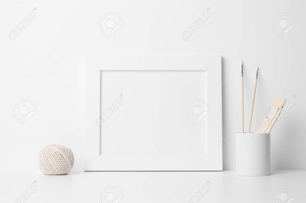Download Landscape 8x10 Inch Frame On Desk Mockup 4x5 Ratio Frame Mock Up Simple Jpg Mockup Art Collectibles Photography Kromasol Com