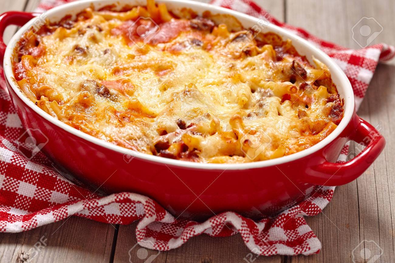Easy macaroni casserole with lean ground beef - 55799380 Easy macaroni casserole with lean ground beef - 55799380