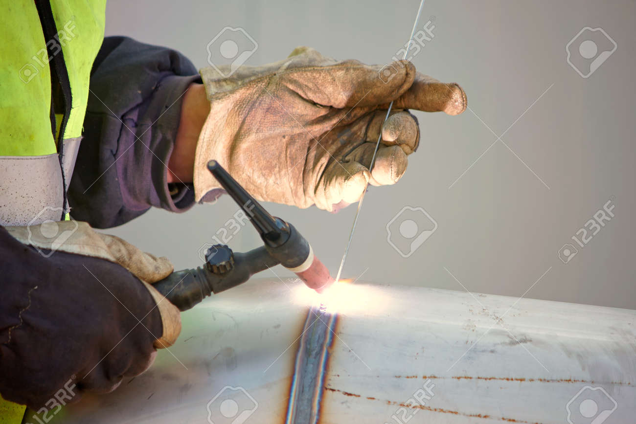 保護雰囲気ガス Tig タングステン不活性ガス溶接の溶接 の写真素材 画像素材 Image 51176463