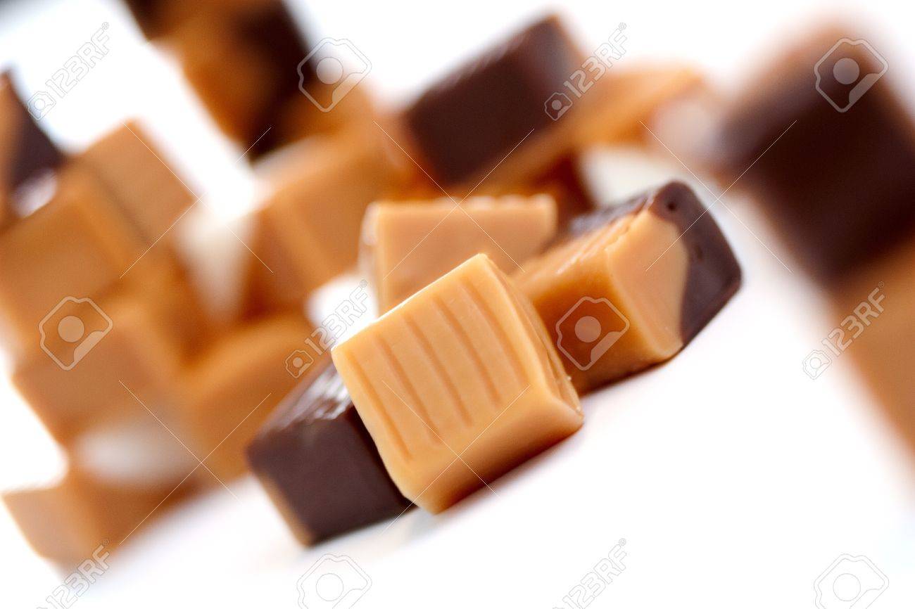 白キャラメル飴キャンディー の写真素材・画像素材. Image 11019509.
