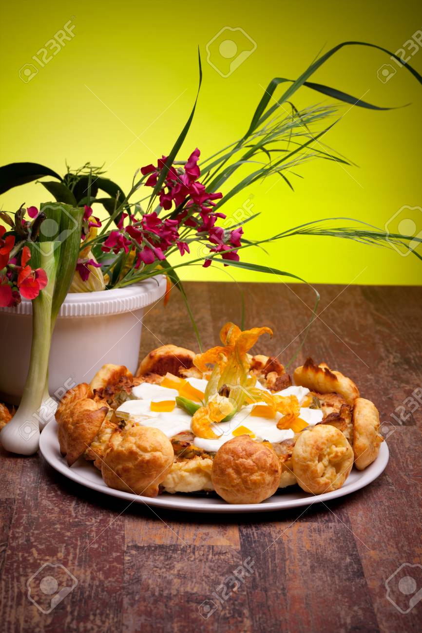 Internationale Küche - Französisch-Rezepte - Gougère Kuchen Mit ... Internationale Küche - Französisch-Rezepte - Gougère Kuchen Mit ...