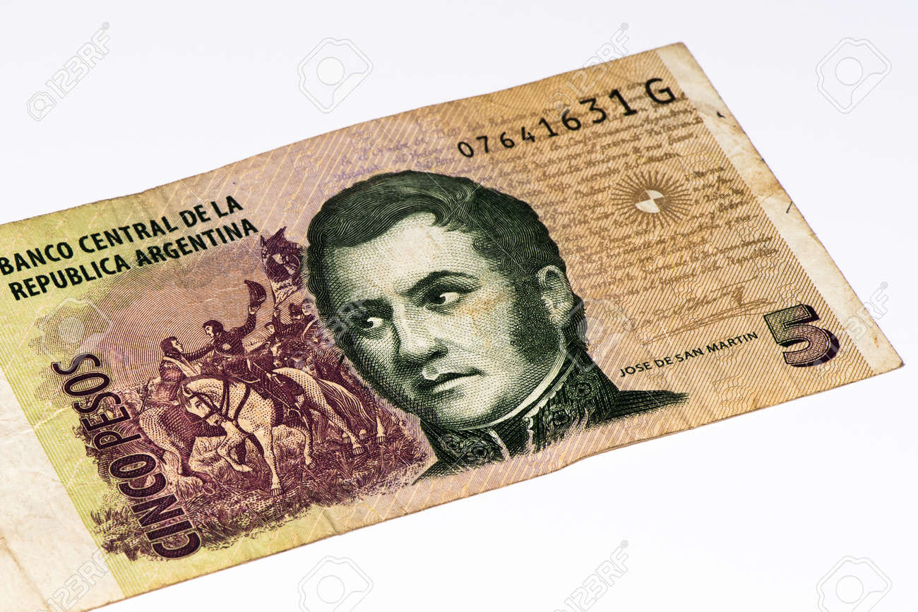 5 アルゼンチン ペソの紙幣アルゼンチンのペソはアルゼンチンの国の通貨の写真素材・画像素材 Image 61844389