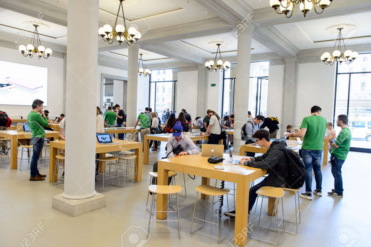 florence italy may 6 2016 apple store at the piazza della