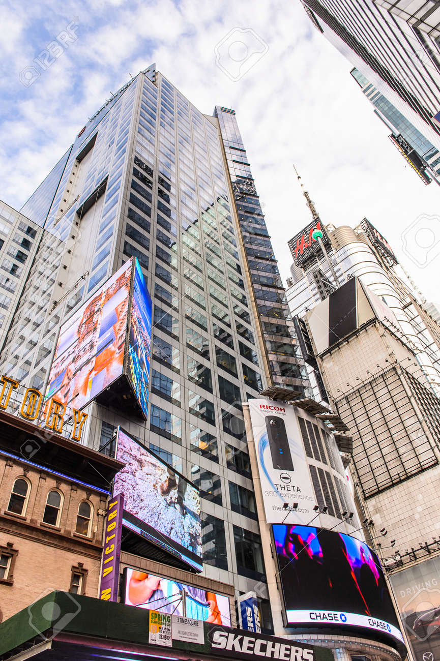 skechers sky scraper