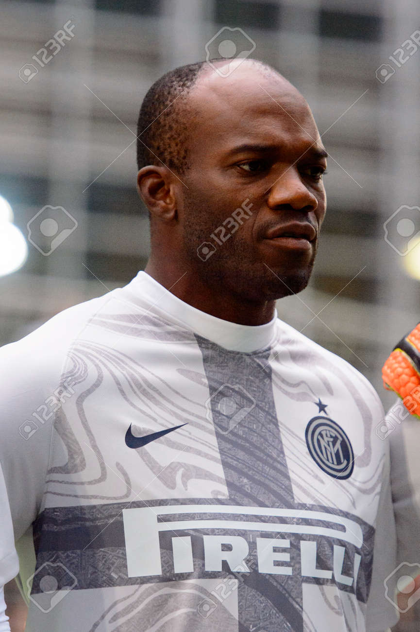 Milan - Nov 6, 2018: David Suazo Portrait. Friendly Match Inter Forever -  Barca Legends Stock Photo, Picture and Royalty Free Image. Image 143809468., image size:865x1300