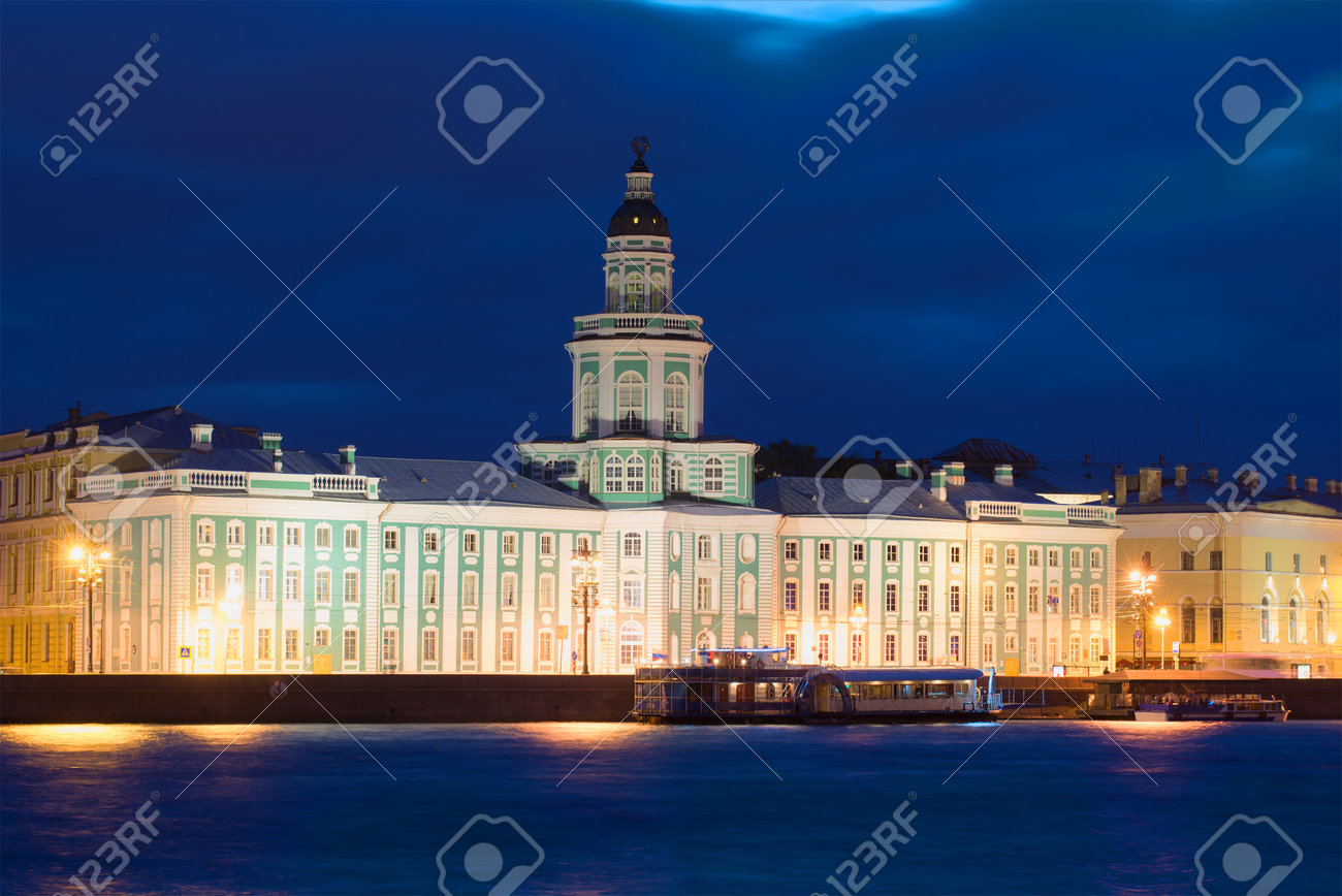 写真素材 , 建物の Kunstkamera、6 月の夜。サンクトペテルブルク、ロシア