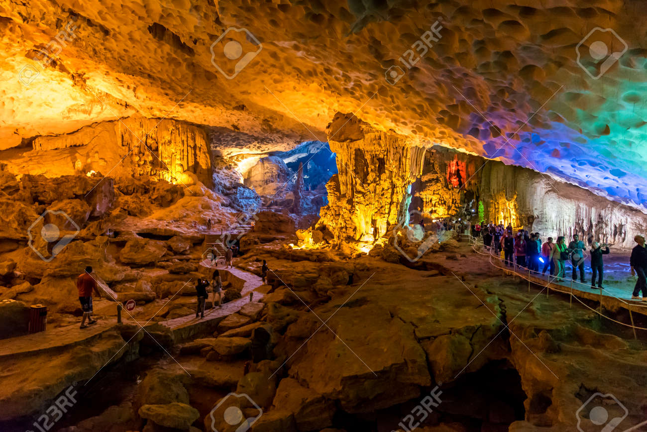 Sung Sot Cave in Halong Bay, Vietnam - 83930105 Sung Sot Cave in Halong Bay, Vietnam - 83930105