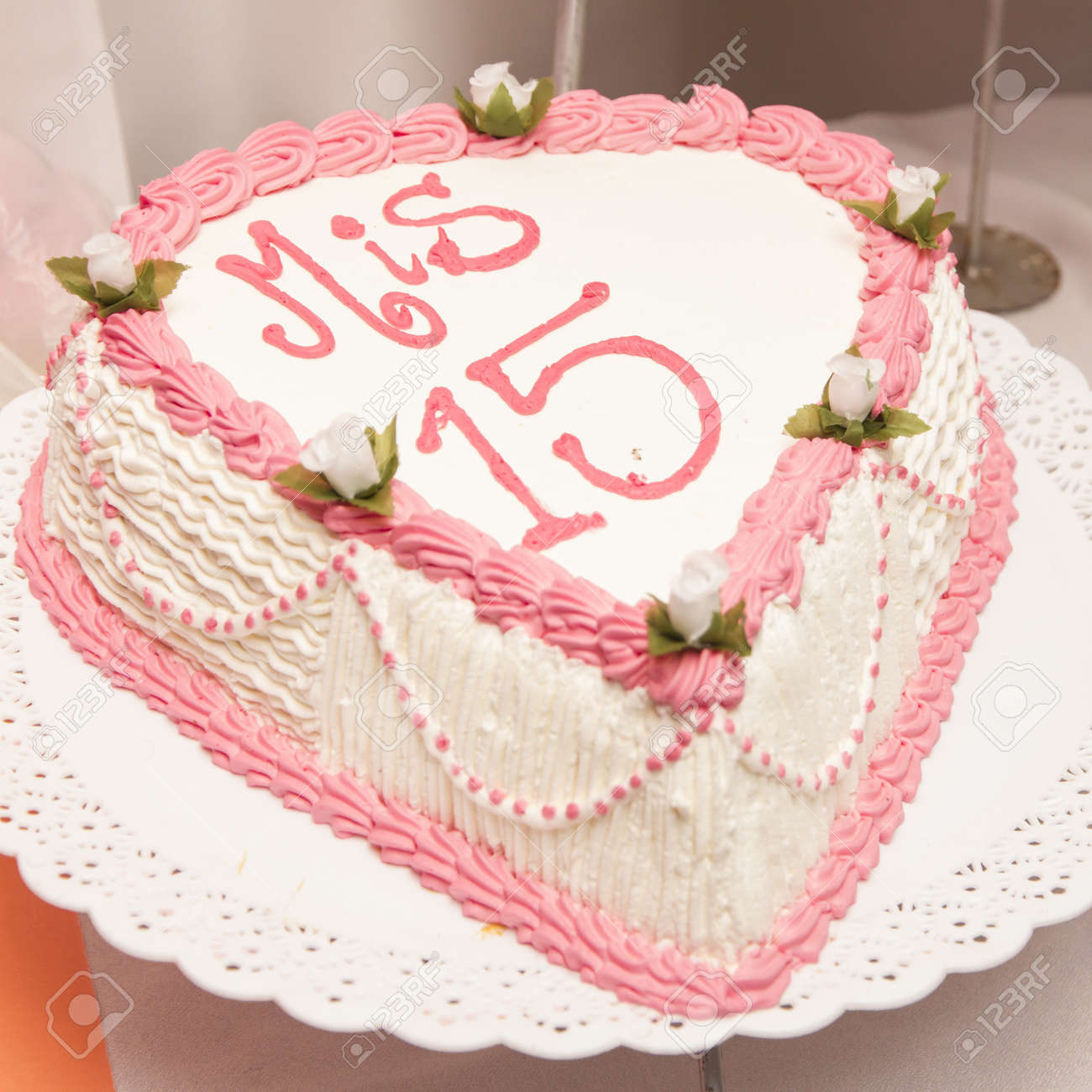 15 歳の誕生日ケーキ の写真素材 画像素材 Image