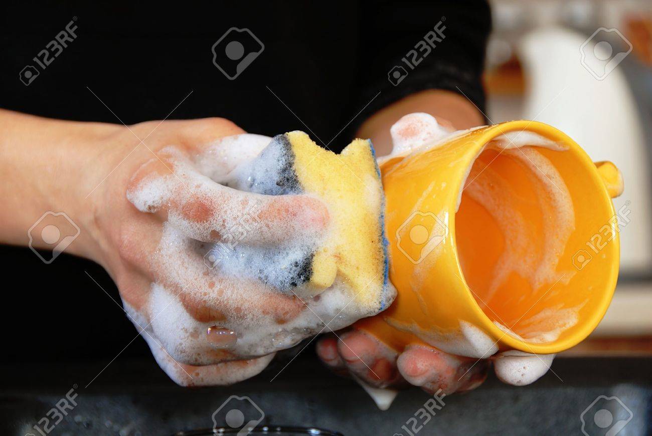 hands with sponge washing dishes in kitchen sink - 10313835 hands with sponge washing dishes in kitchen sink - 10313835