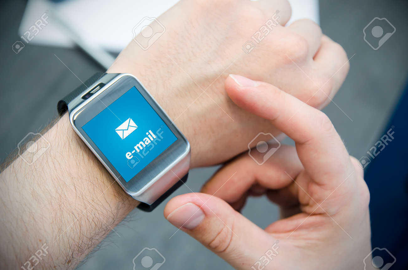 watches connected to smartphone
