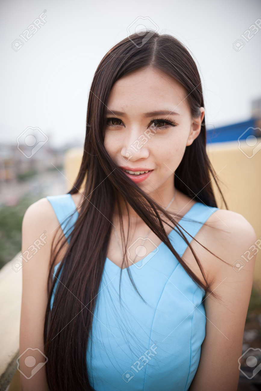 Asian girls long black hair Asian girls long black hair