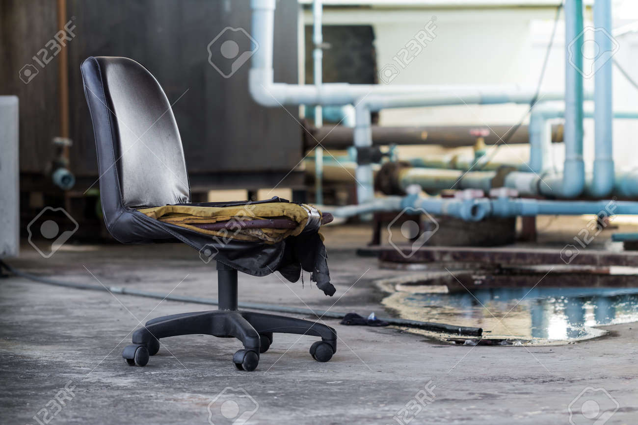 Broken Old Chair On Messy Background And Dirty Floor Stock Photo, Picture  and Royalty Free Image. Image 73706882., image size:1300x867