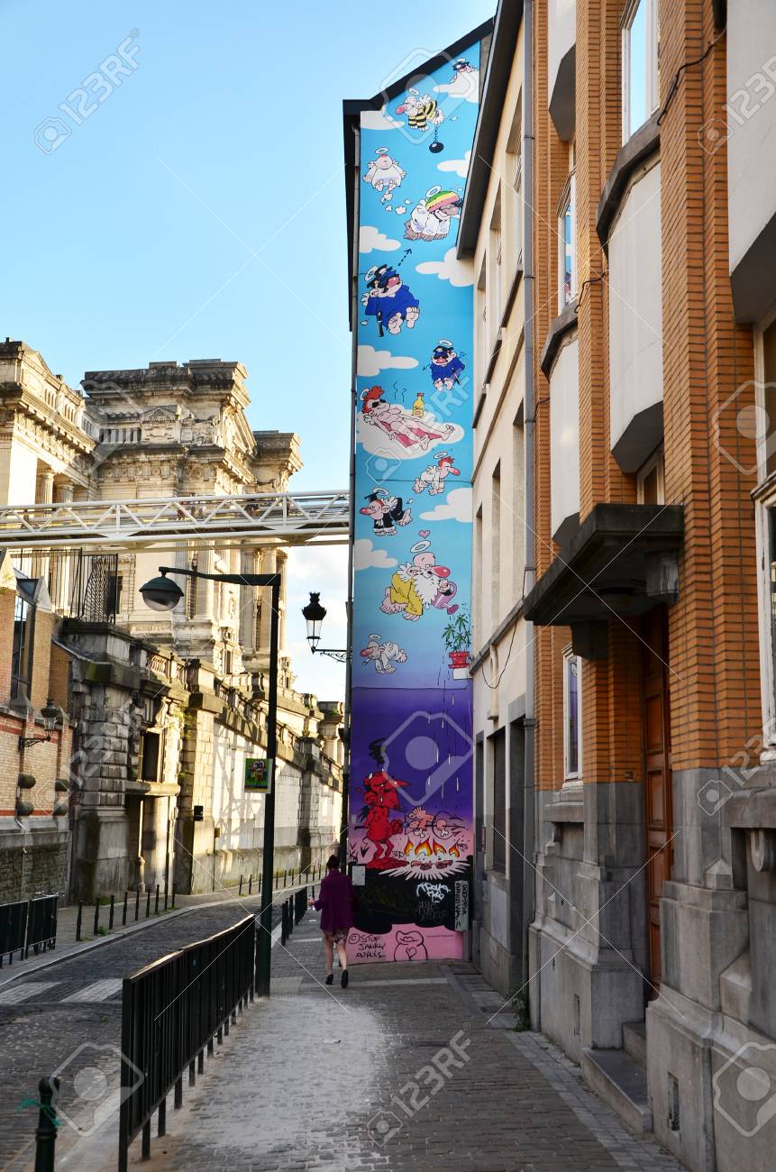 Bruselas Belgica 13 May 2015 La Pintura En La Pared De La
