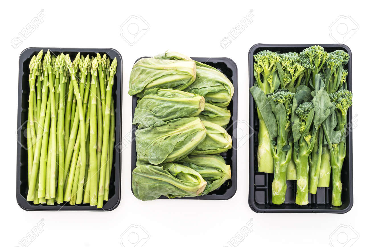 Legumes Frais Vert D Asperge Legume De Brocoli De Bebe Legumes De Choux De Bruxelles Isole Sur Fond Blanc Concept De Style De Nourriture Saine Banque D Images Et Photos Libres De Droits