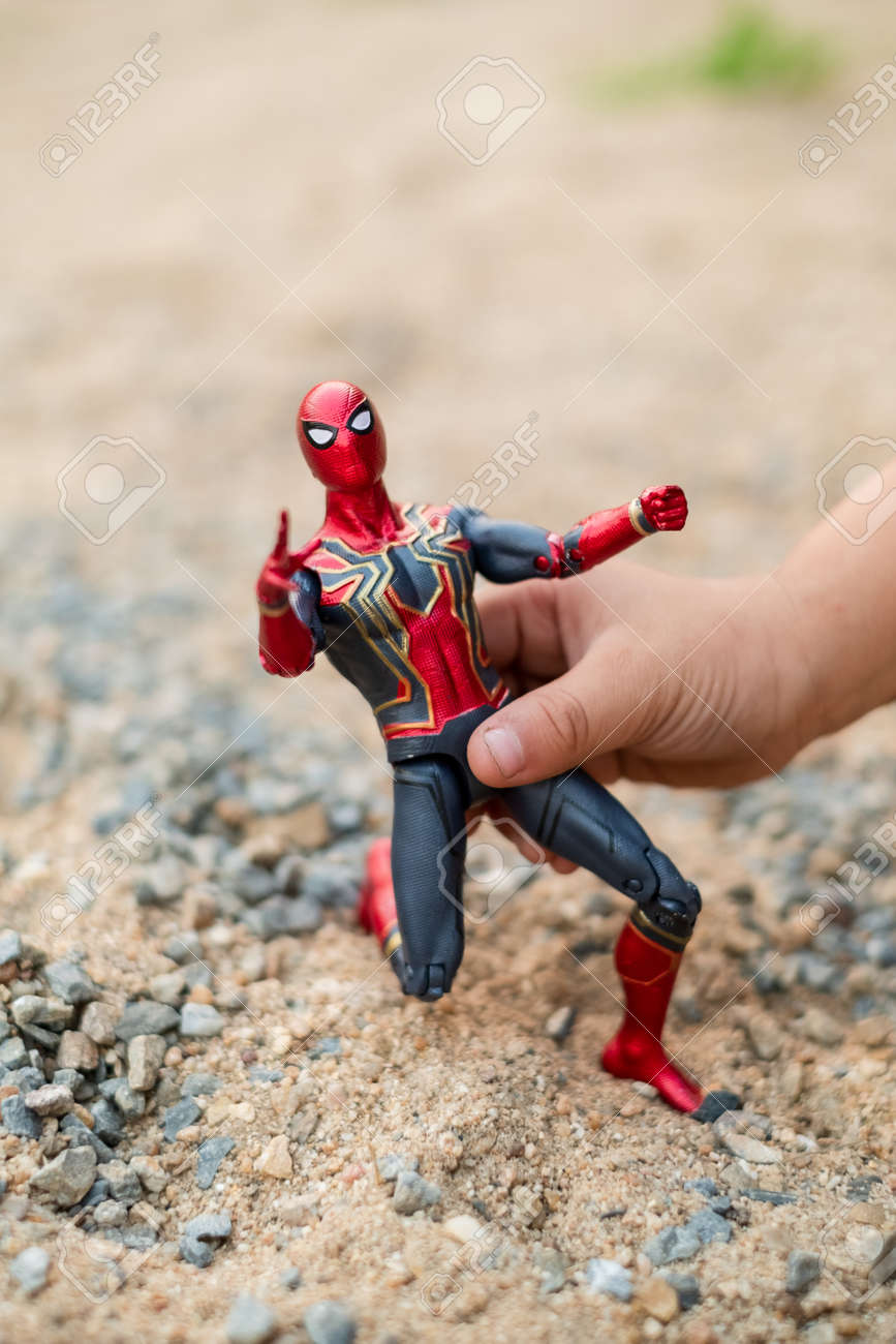 iron spider suit action figure