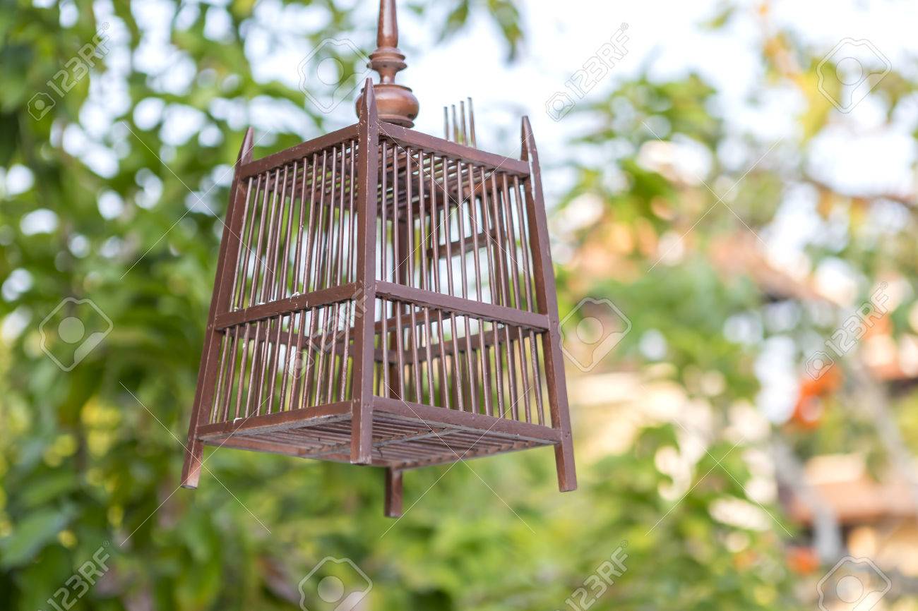 Ancienne Cage à Oiseaux En Bois Et Zinc Brocante De Charme