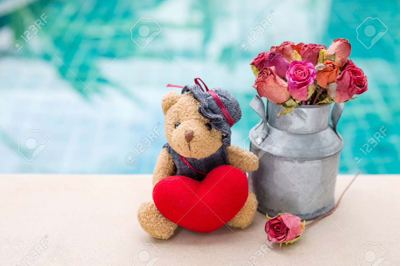 rose teddy bear with heart