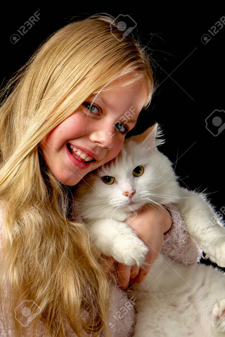 Nero ragazza micio e culo