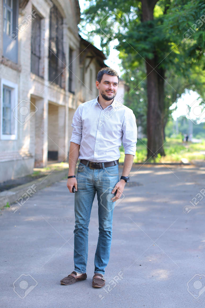 Con Vaqueros Hombre on Sale, |