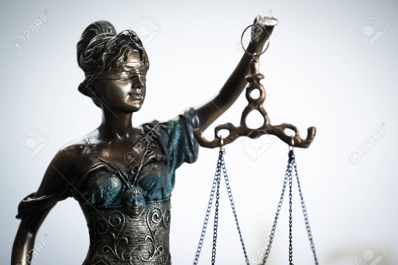 Symbols For Balance And Power In Law And Court A C Ch N Royalty Free Fotografie A Reklamni Fotografie Image