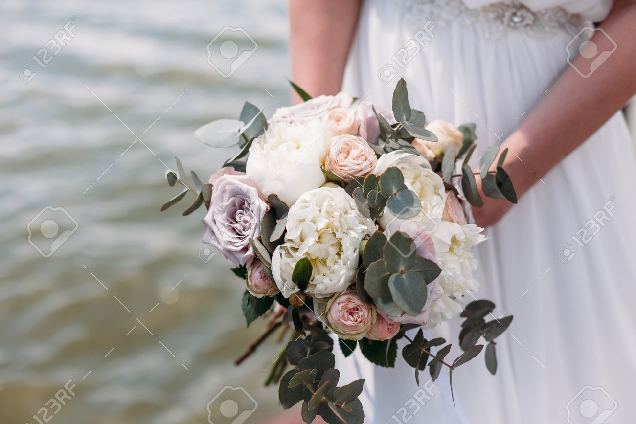 Peonía Ramo Novia Online Paniculata Eucalipto Ramo De Novia