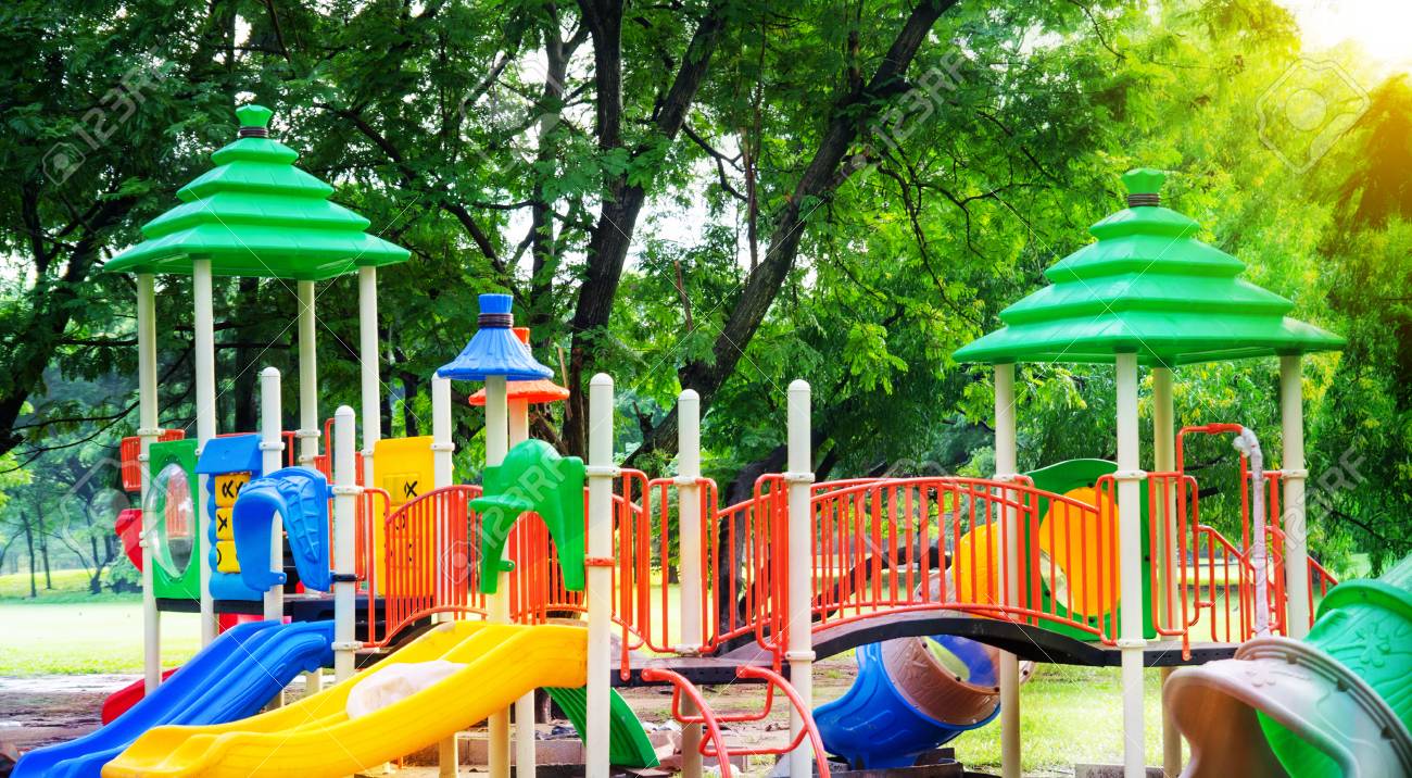 Giochi per bambini bambino per il tempo libero e lattività ... Giochi per bambini immagini