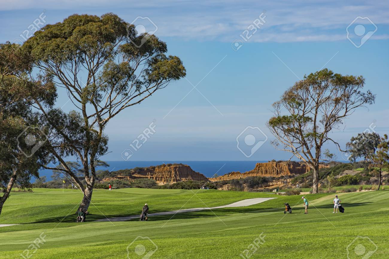 サンディエゴ近くのラ ホヤ カリフォルニア州アメリカを背景に太平洋とトーリーパインズのゴルフコース の写真素材 画像素材 Image
