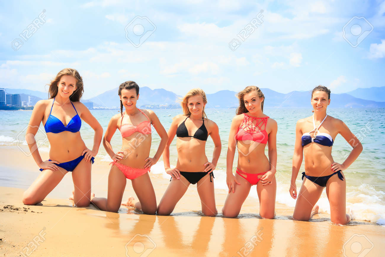 chicas en la linea