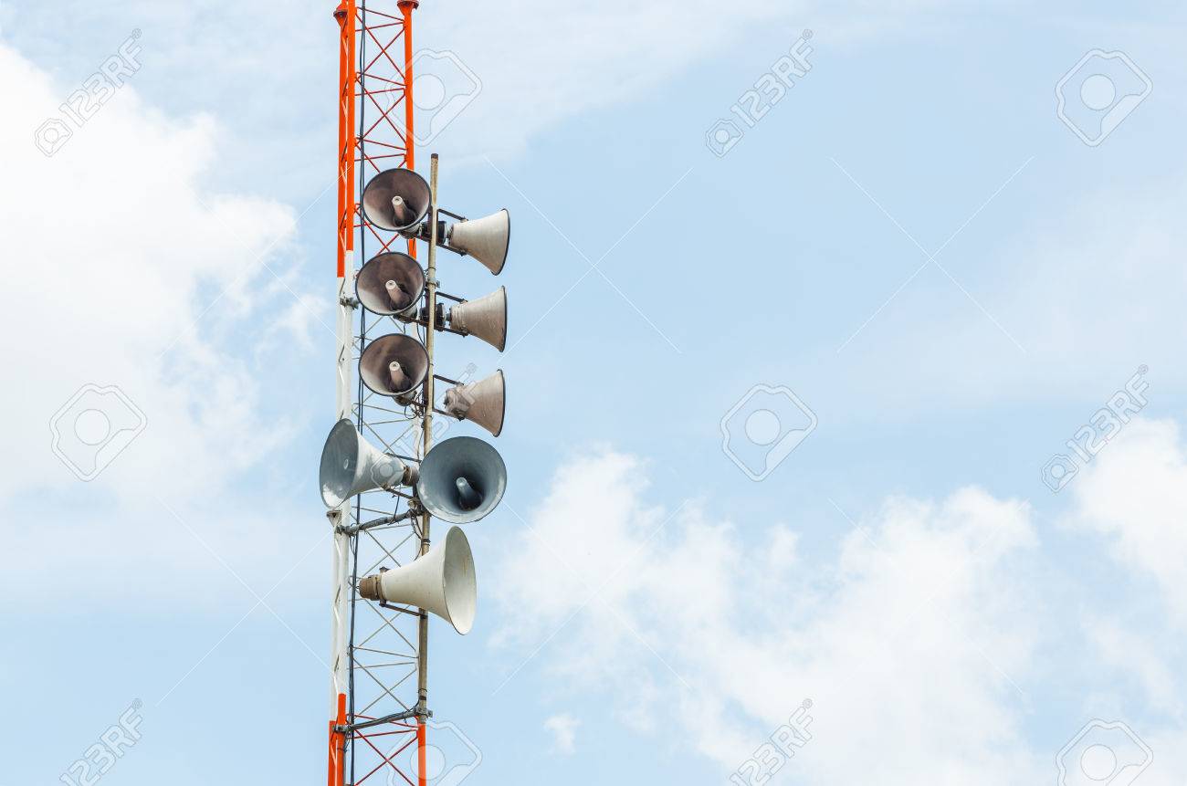 loud outdoor speakers