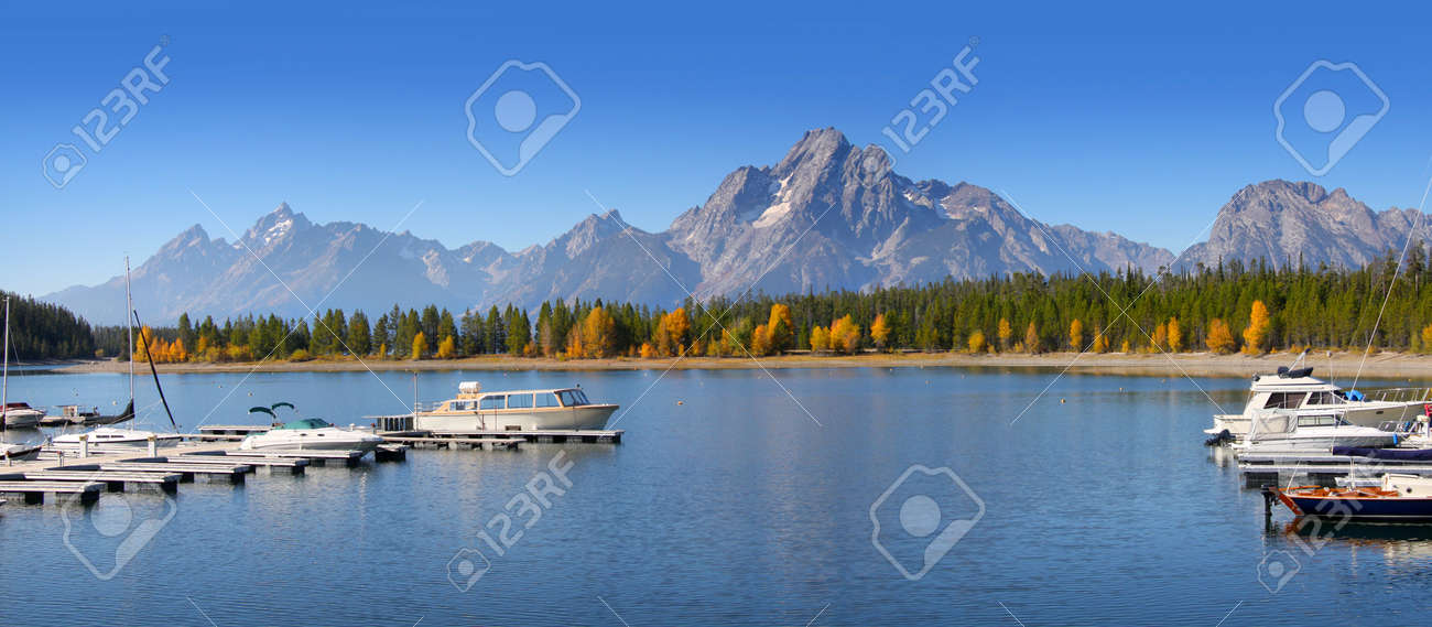 グランドティトン国立公園内のジャクソン湖レクリエーション地域 の写真素材 画像素材 Image