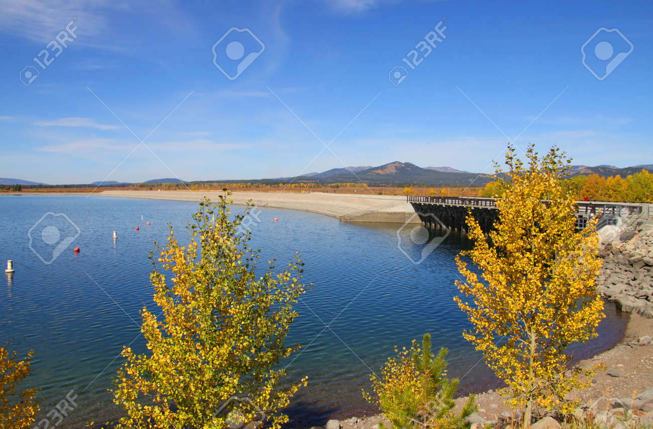 ワイオミング州のジャクソン湖 の写真素材 画像素材 Image