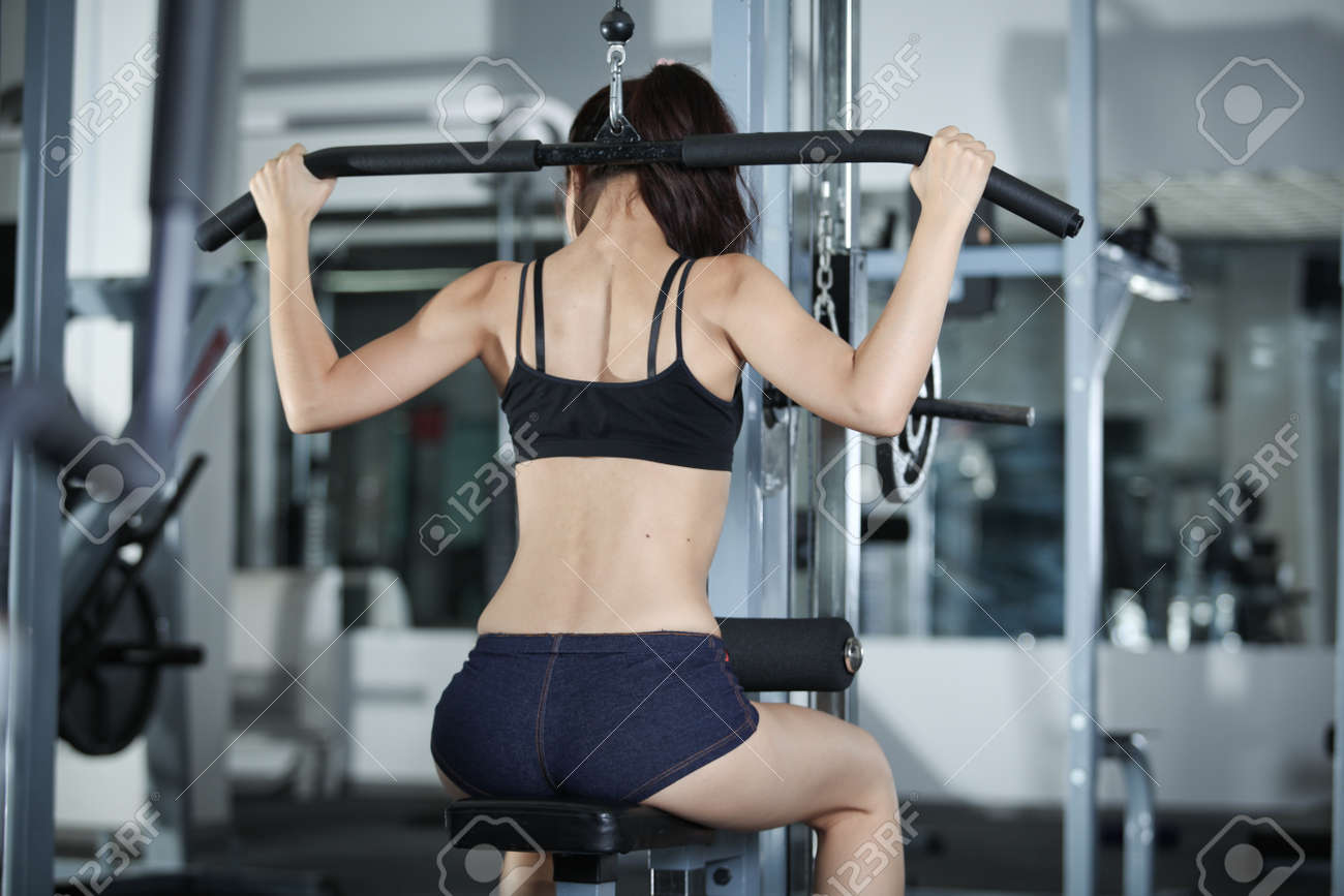 Espalda Ejercicio Pesas Brazos Mujer Espalda Ejercicios Para