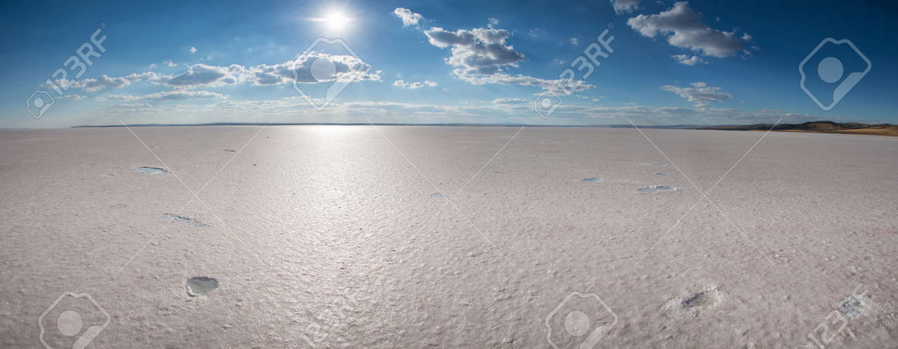 Immagini Stock Panorama Della Zona Secca Del Lago Salato Situato In Anatolia Centrale La Turchia Lago Tuz E Il Secondo Lago Piu Grande In Turchia E Uno Dei Piu Grandi Laghi