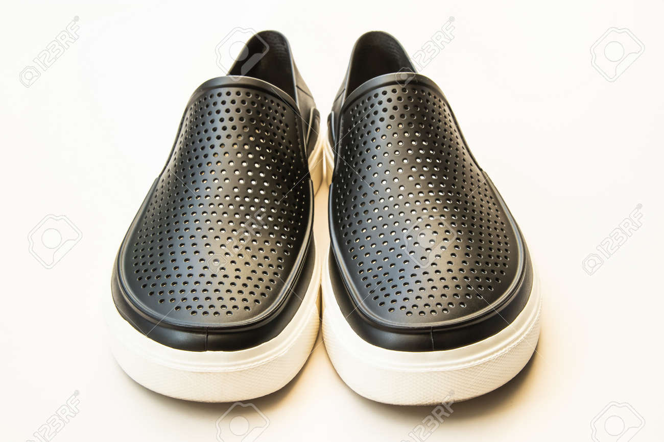 rubber plimsolls