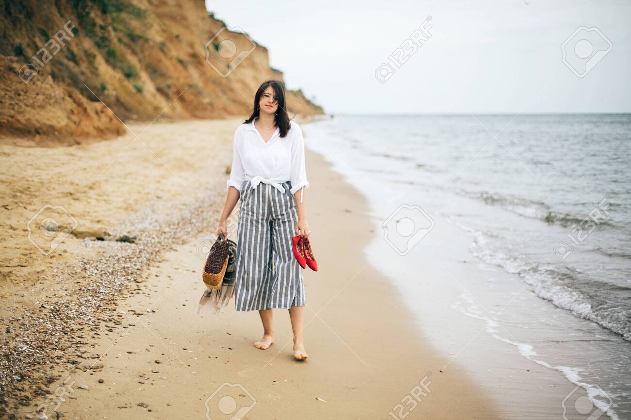 shoes to walk on sand