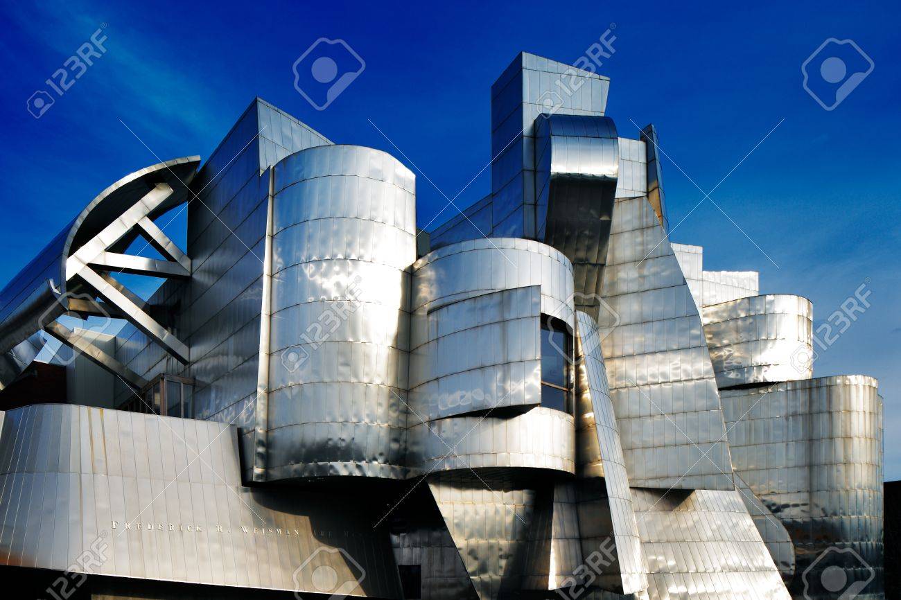 ワイズマン美術館はミネアポリス アメリカ建築家フランク ゲーリーが設計したミネソタの大学キャンパスにあり 1993 年に完成させた の写真素材 画像素材 Image