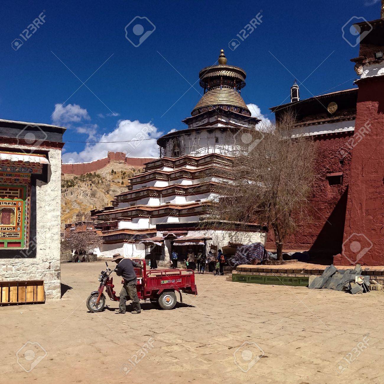 etiam-dictum-ipsum-a-felis