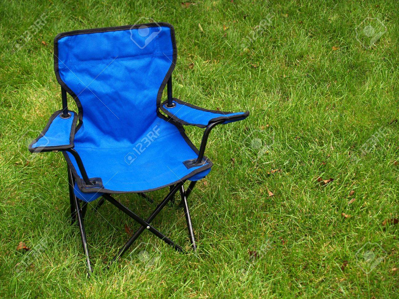 Rrunzfon Sillas Silla Plegable Campamento de Peso Ligero al Aire Libre Plegable portátil de Alta Volver Silla de Camping al Aire Libre para la Pesca Azules clásicos Aire Libre Deportes