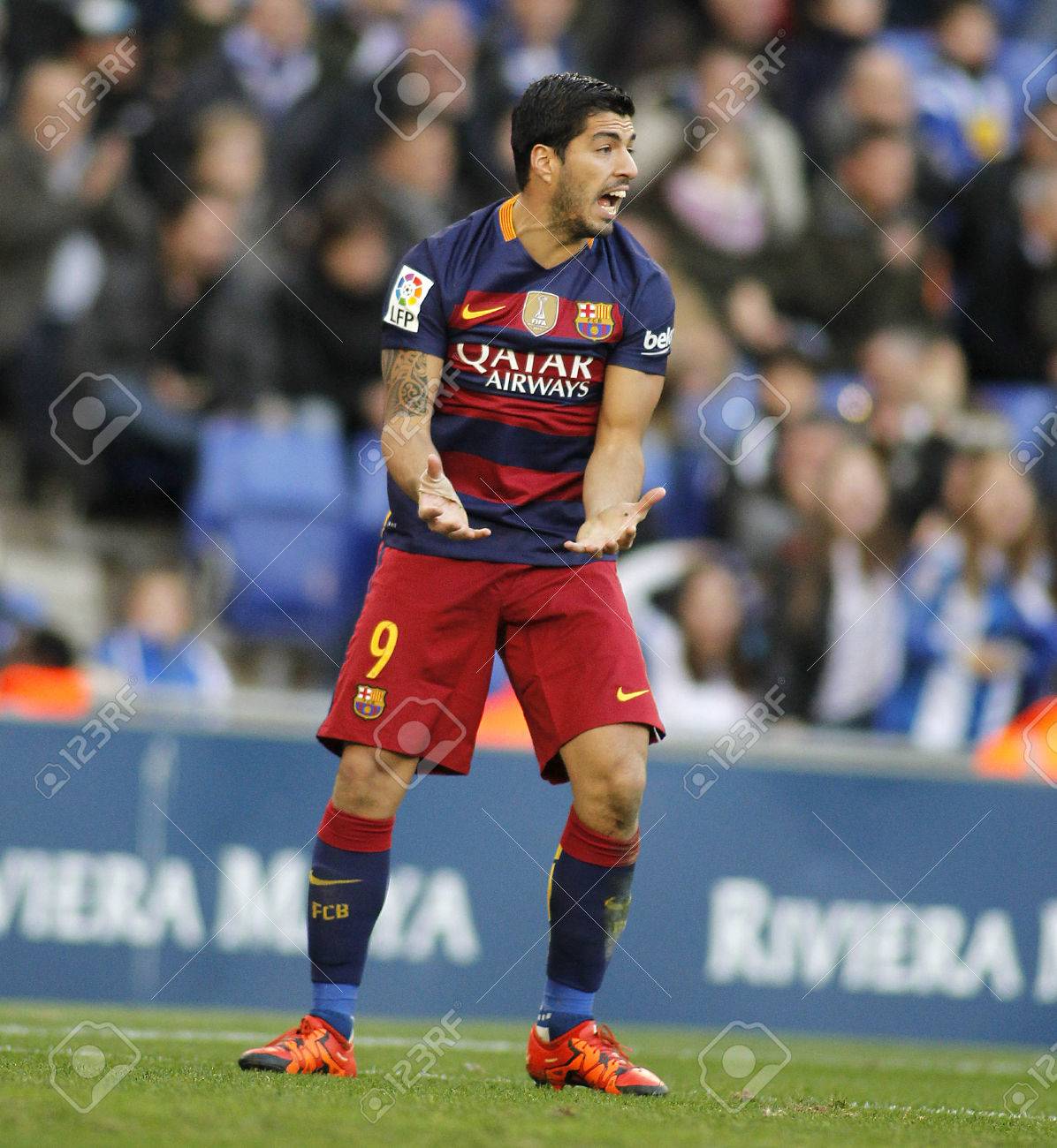 スペイン リーグの時に Fc バルセロナの Luis スアレスが戦 Power 8 スタジアムで Rcd エスパニョール バルセロナ スペインで 16 年 1 月 2 日に の写真素材 画像素材 Image