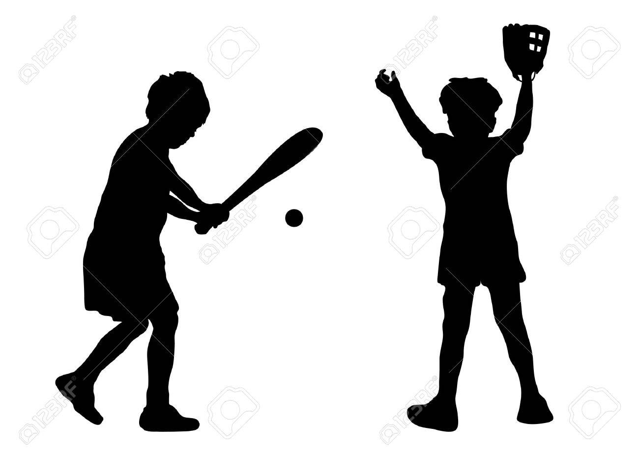 野球を遊んでいる子供たちのシルエット の写真素材 画像素材 Image