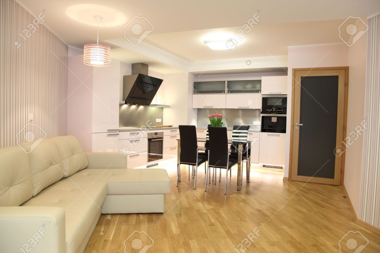 美しいモダンな北欧キッチン モダンな照明 の写真素材 画像素材 Image