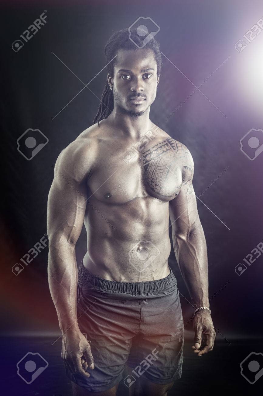 hombre solo torso