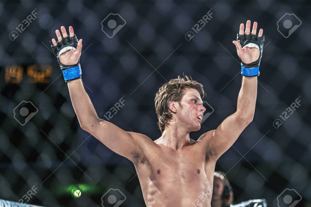 stockholm oct 8 2016 winner patrik pitela against saeed ganji saeed ganji