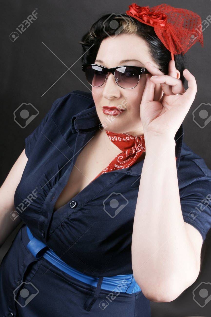 ロカビリーのファッションに身を包んだ素敵な女の子の肖像画 の写真素材 画像素材 Image 1401