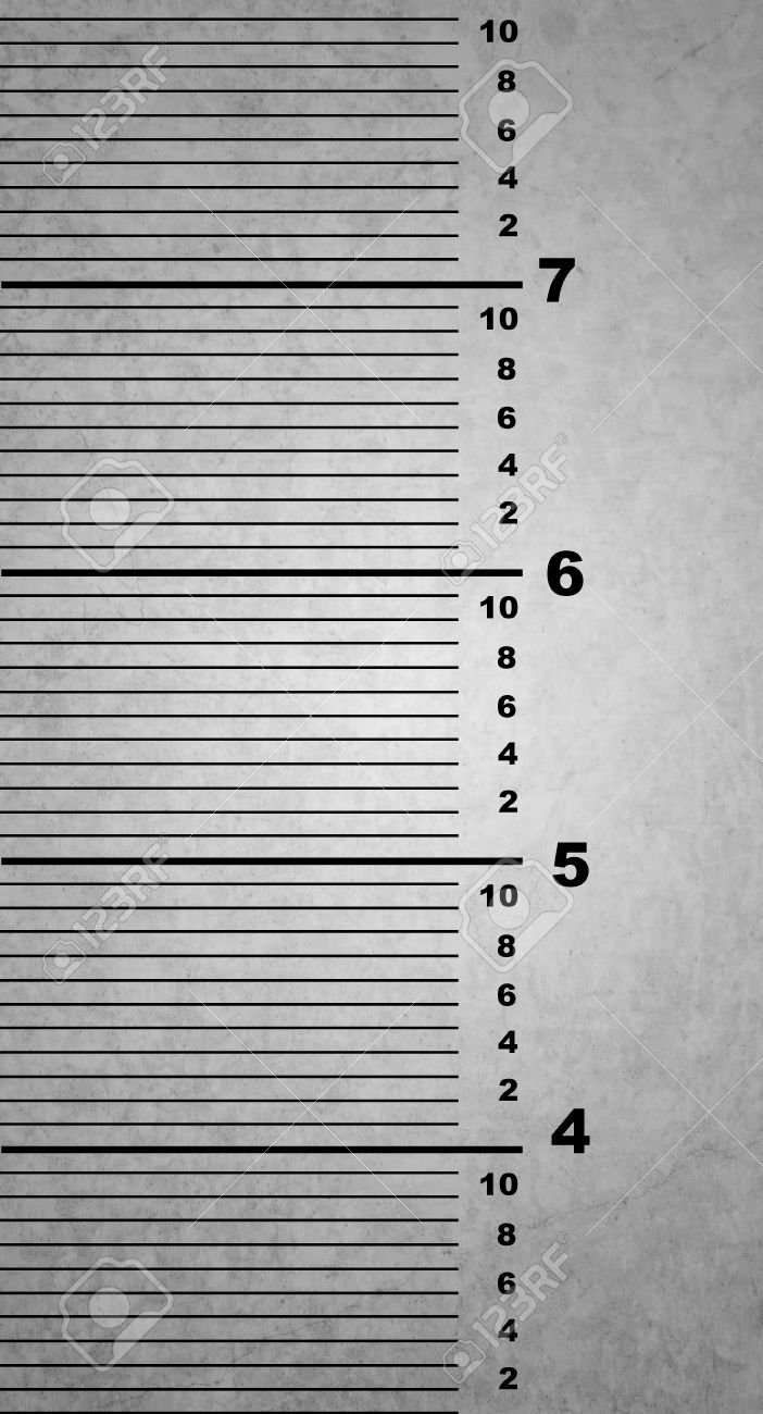 Gobernante En Una Pared De Una Carcel Para Medir La Altura De La
