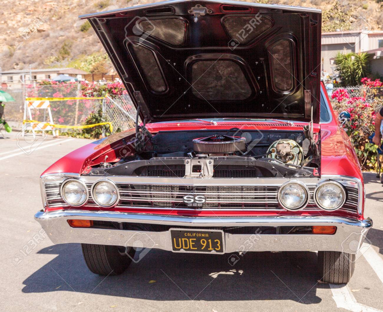 Laguna Beach Ca Usa October 2 2016 Red 1967 Chevy Chevelle