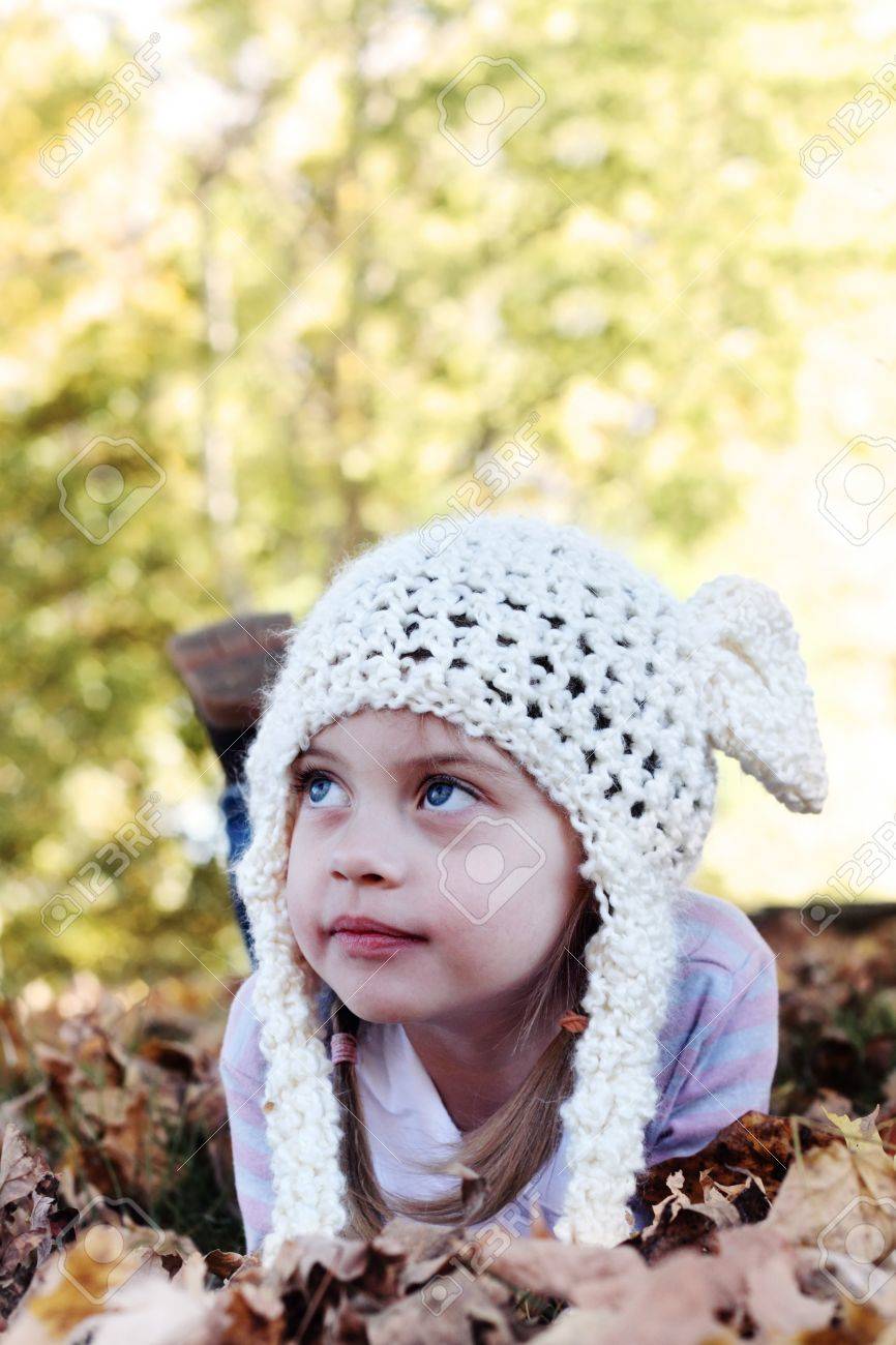 toddler girl bobble hat